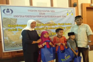 Dokumentasi Bakti shosial (21)