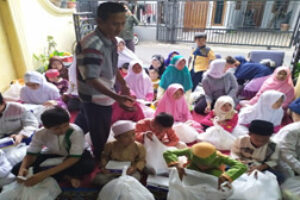 Dokumentasi Bakti shosial (29)