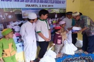 Dokumentasi Bakti shosial (30)