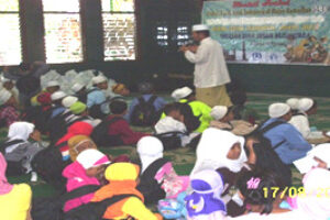 Dokumentasi Bakti shosial (6)